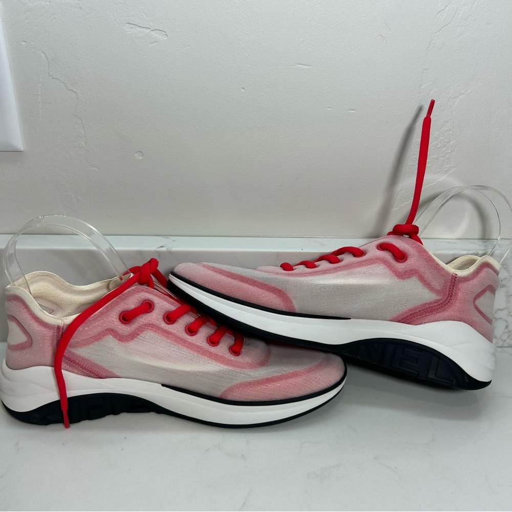 NEW Chanel Women's CC Low-Top Sneakers Mesh Lycra Red White EU 40 US 9.5-10 - Picture 7 of 10